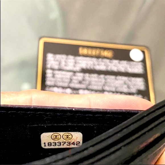 Chanel Black Caviar Flat Cardholder - Picture 7 of 7